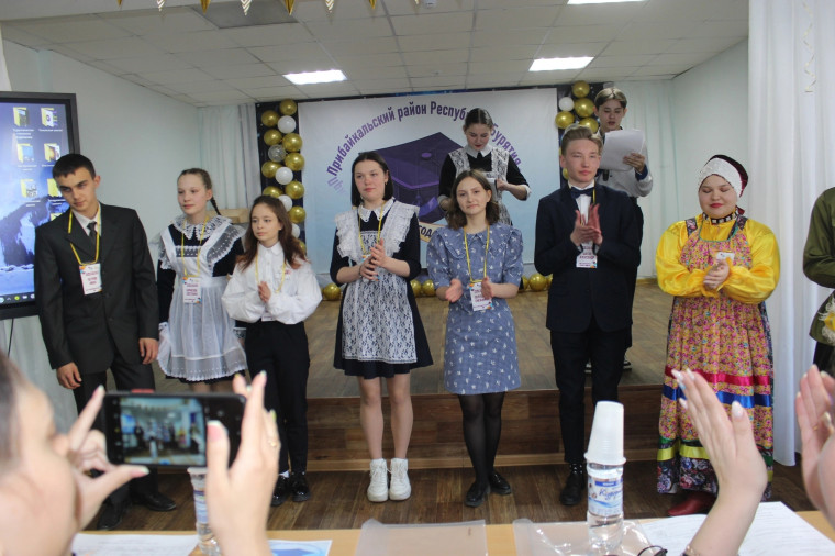 В Прибайкальском районе прошел муниципальный этап Республиканского конкурса «Ученик года Бурятии - 2023».